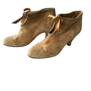 Amazing suede booties Size 5.5/6